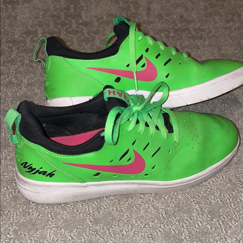 Nyjah Nike Green and Pink Athletic Shoes